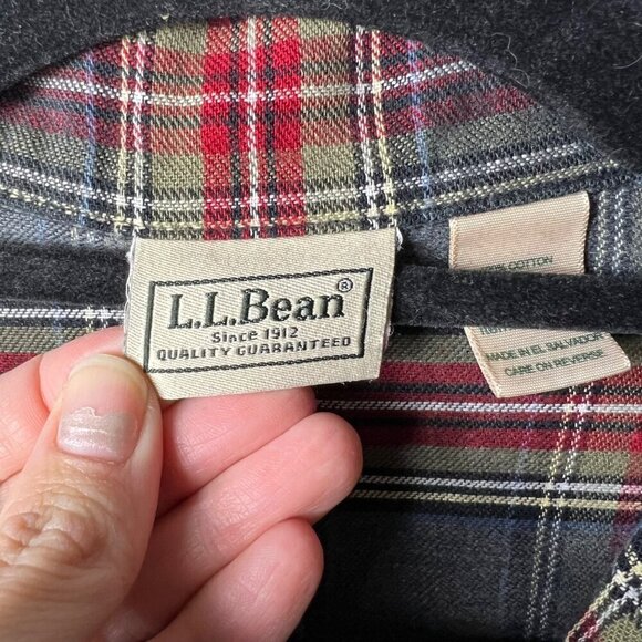 L.L. Bean button down plaid collared flannel shirt‎ men’s size XL - Picture 5 of 8